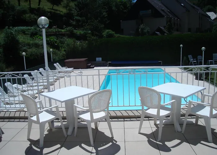 Chaudes-Aigues Hotels