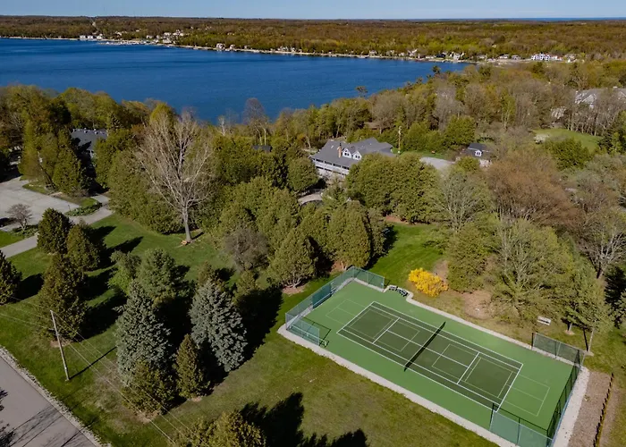Country House Resort Sister Bay