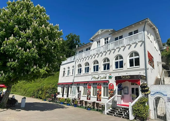 Faehrblick - Pension Direkt Am Wasser Sassnitz