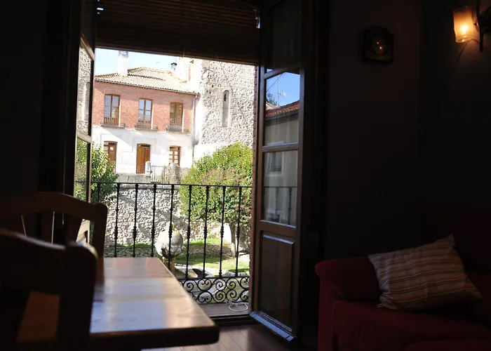 Aparthotel Santa Marina Cuéllar