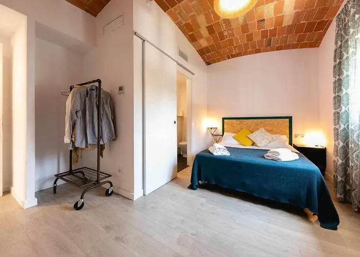 Newly Renovated Room W Pool & Bikeparking Gerona