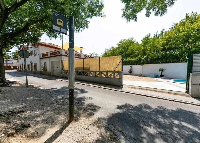 Newly Renovated Room W Pool & Bikeparking Gerona