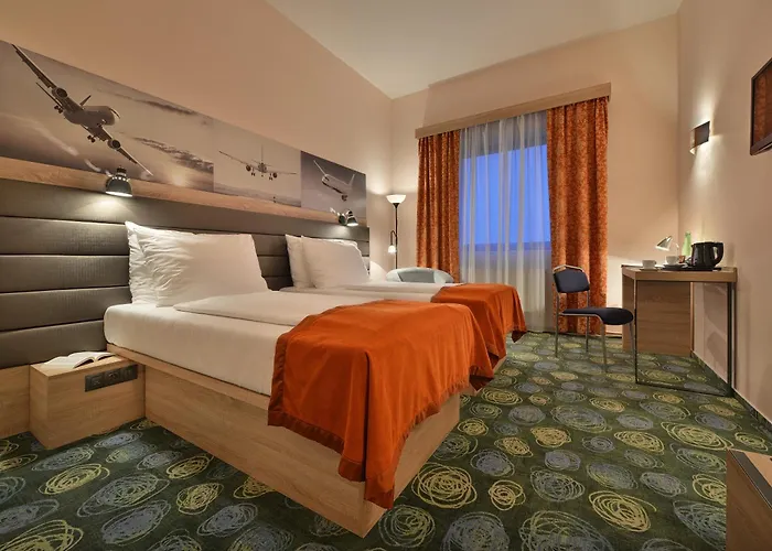 Ramada Airport Hotel Prague