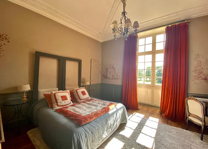 Saint-Paterne Hotels