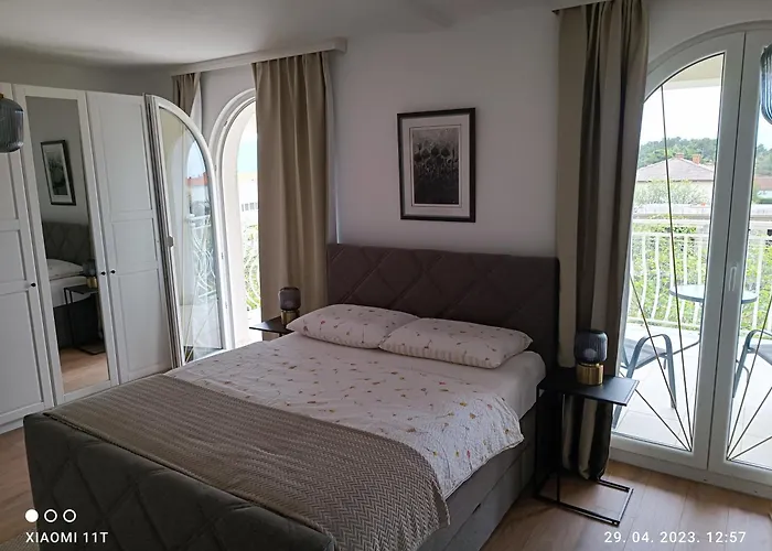 Marko Rooms Krk Town