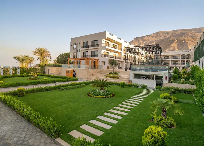 Hotels in Ain Suchna