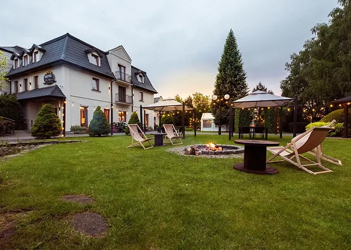 Hotel Na Uboczu Warschau