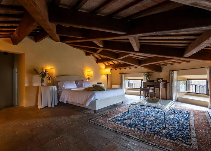 Hotel Palazzo Viviani - Castello di Montegridolfo