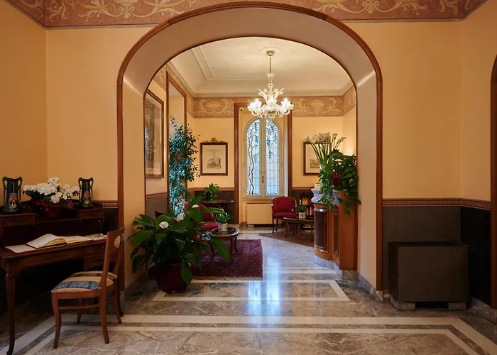 Hotel Farnese Rome