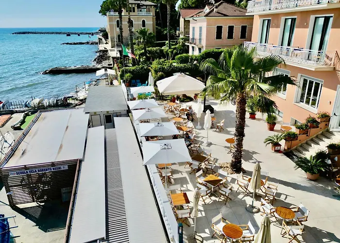 Hotel Golfo E Palme