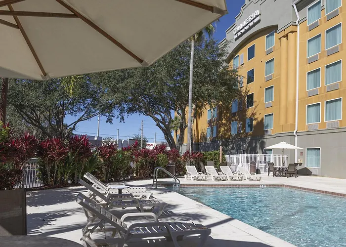Galleria Palms Orlando - Free Theme Park Shuttles Four Corners