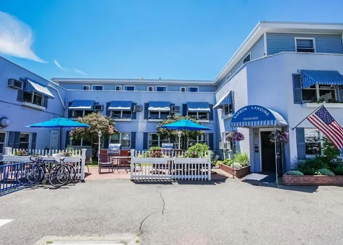 Vineyard Haven Hotels
