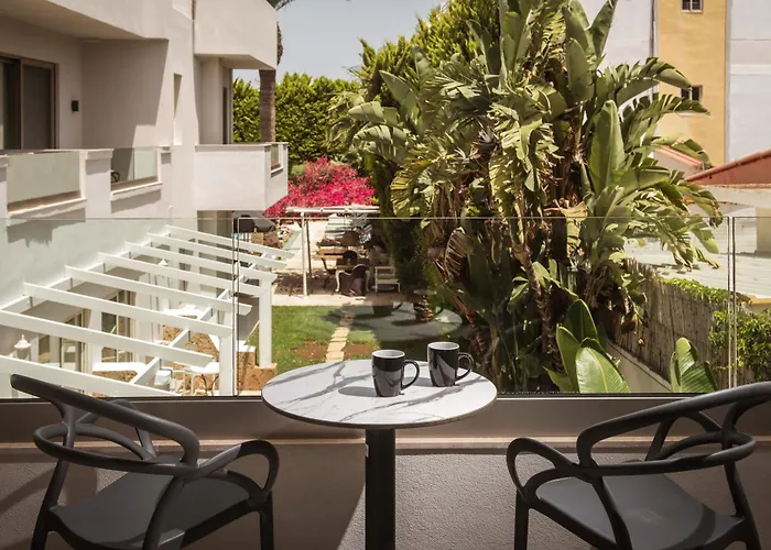 Drossia Palms Hotel And Nisos Beach Suites Malia