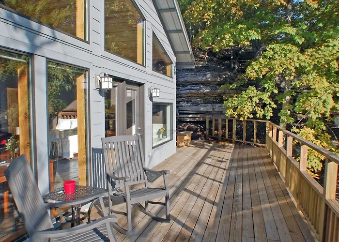 Beaver Lakefront Cabins - Couples Only Getaways Eureka Springs
