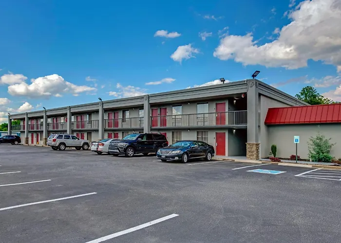 Wilkesboro Hotels