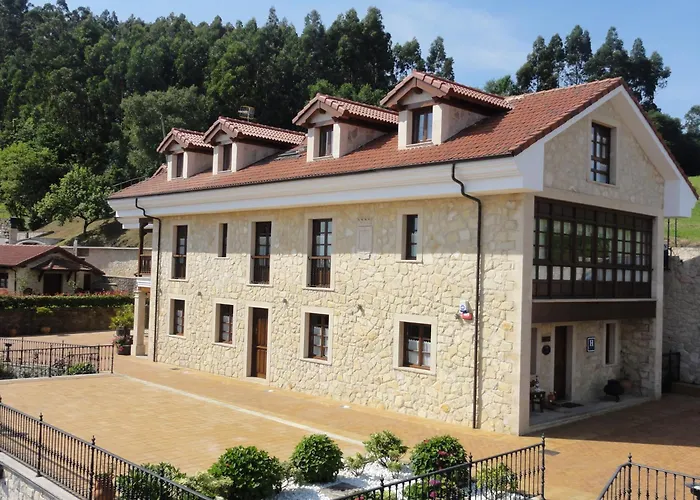 Hoteles en Miravalles