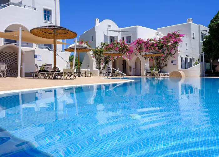 Perivolos (Santorini) Hotels