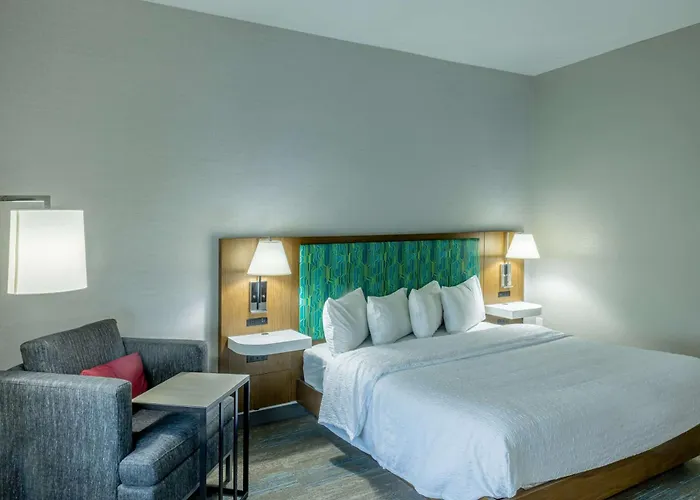 Cleburne Hotels With Pool