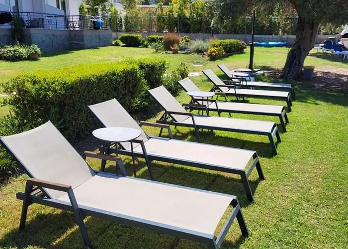 Hotels in Vourvourou