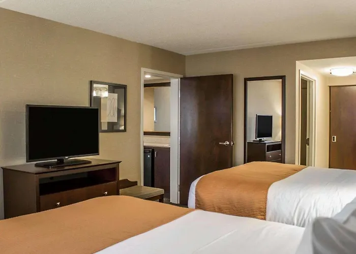 Garner Hotel Wadsworth By Ihg