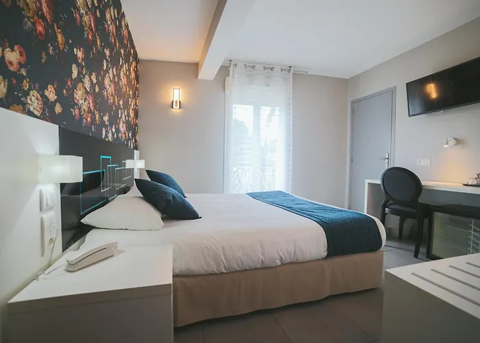 Holidays & Work Hotel Sanary-sur-Mer