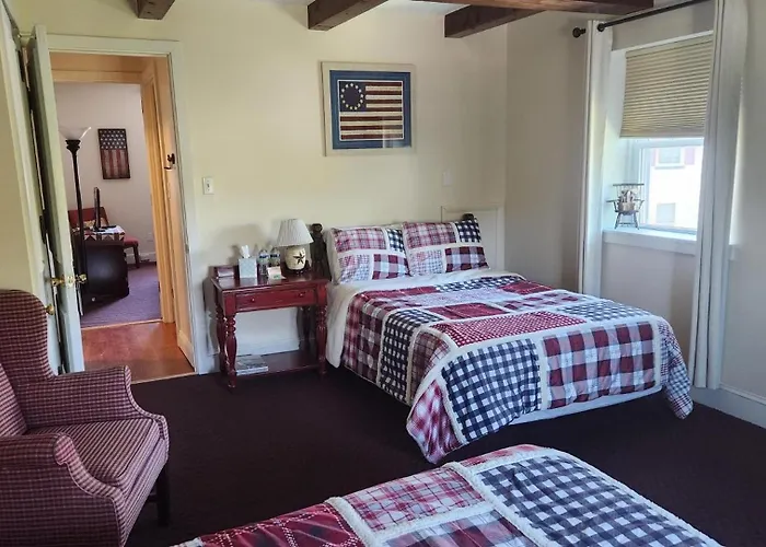 Greystone Manor Bed & Breakfast Bird-in-Hand