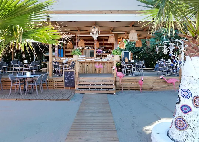 Blue Wave Suite Hotel