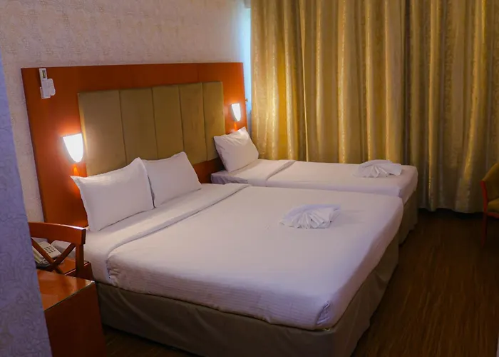 Boonmax Hotel