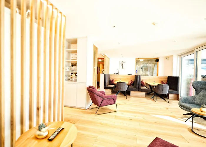 Hotel Roeck Garni Fiss