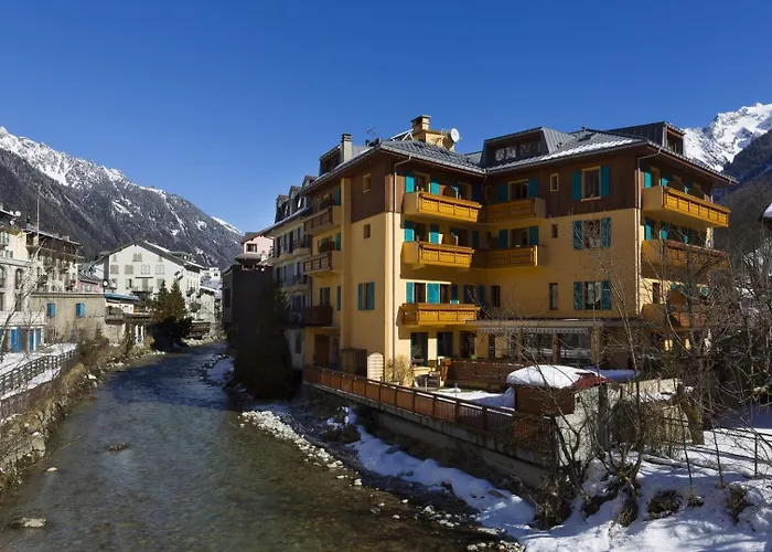 Les Gourmets - Chalet Hotel Chamonix