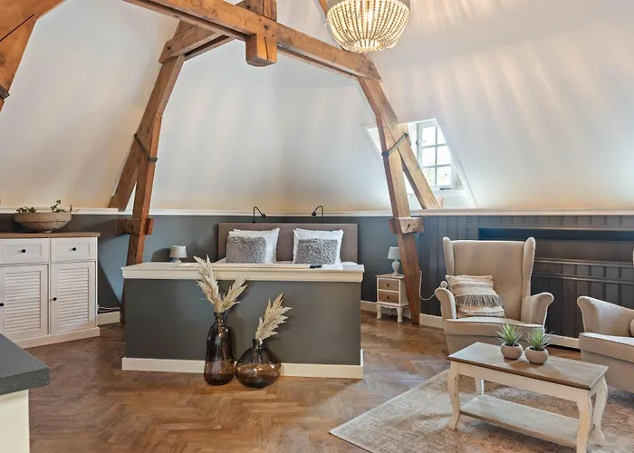 Hotels in Made