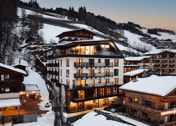 Hotel VIEW - incl Joker Card in Summer Saalbach-Hinterglemm