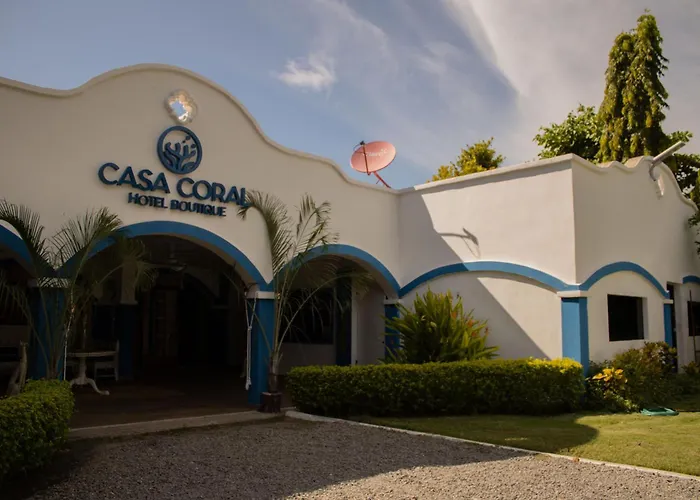 Los Cobanos Hotels