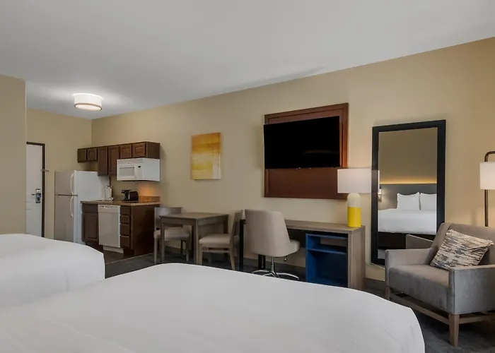 Barnesville Hotels