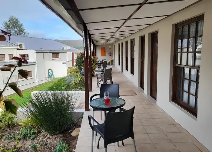 Sedgefield Hotels