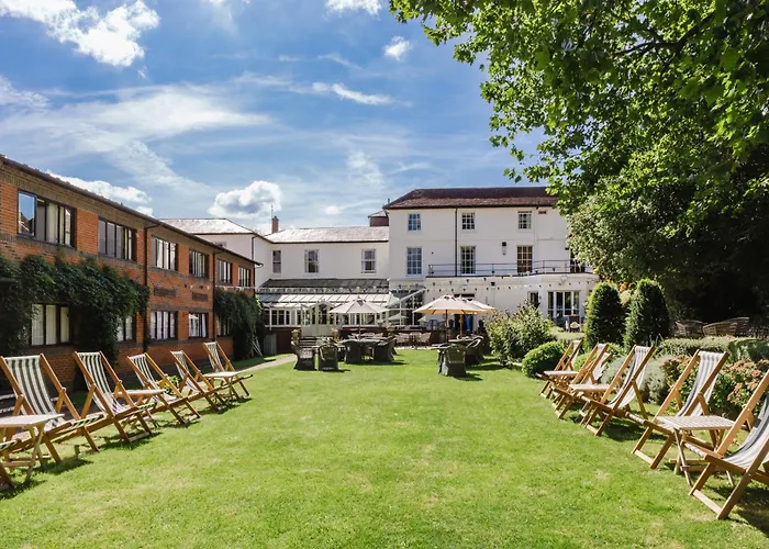 Winchester Hotels