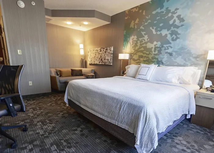 Courtyard By Marriott Cleveland Willoughby