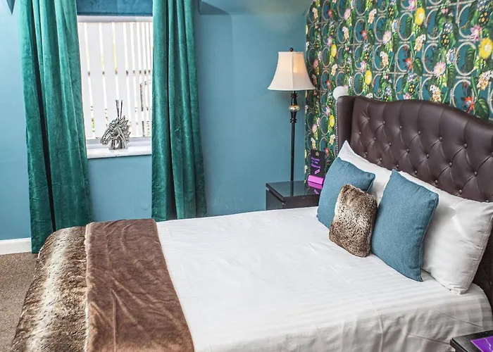 Newton Stewart Hotels