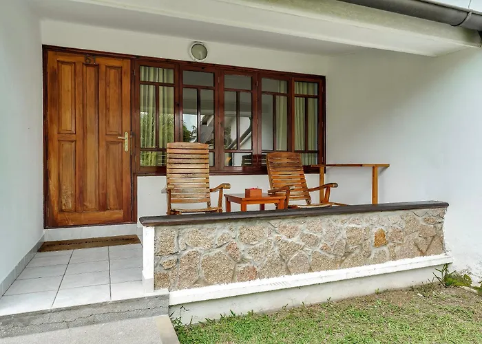 La Digue Hotels