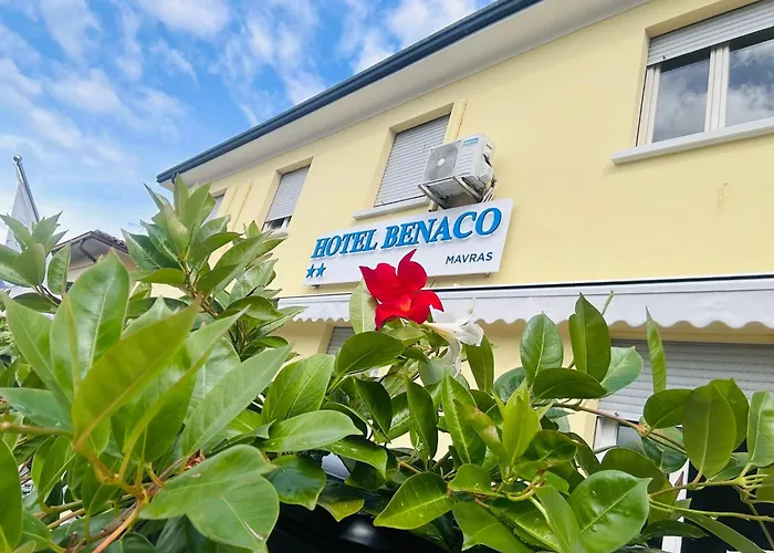 Hotel Benaco Mavras
