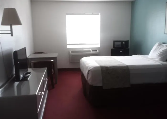 Clear Lake Hotels