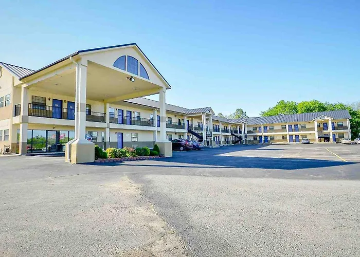 Atoka Hotels