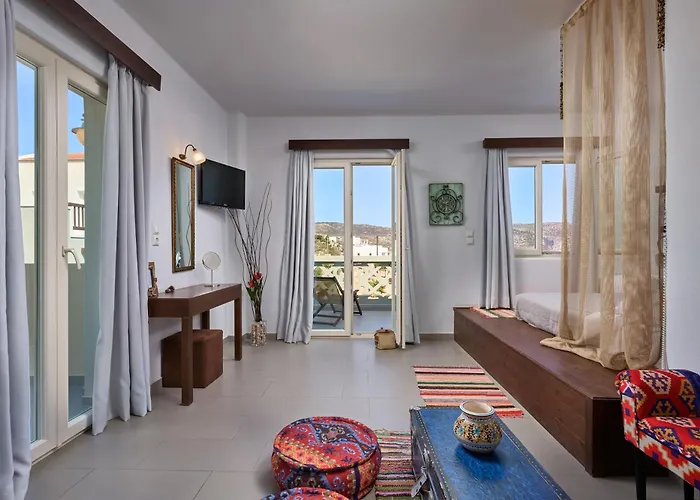 Hotels in Amoopi