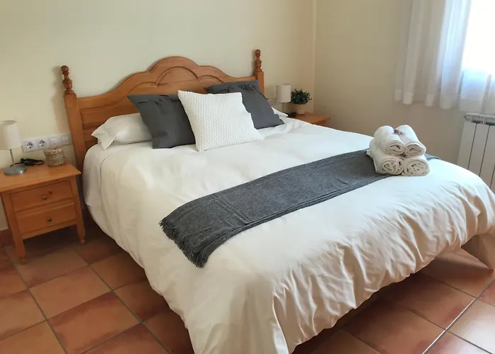 Castellar De N'Hug Hotels