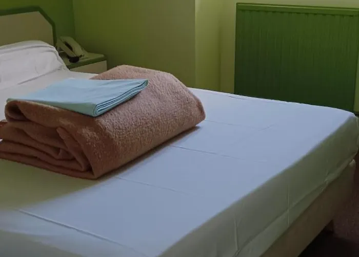 Maison Hotel Aux Cerisiers La Forêt-Fouesnant
