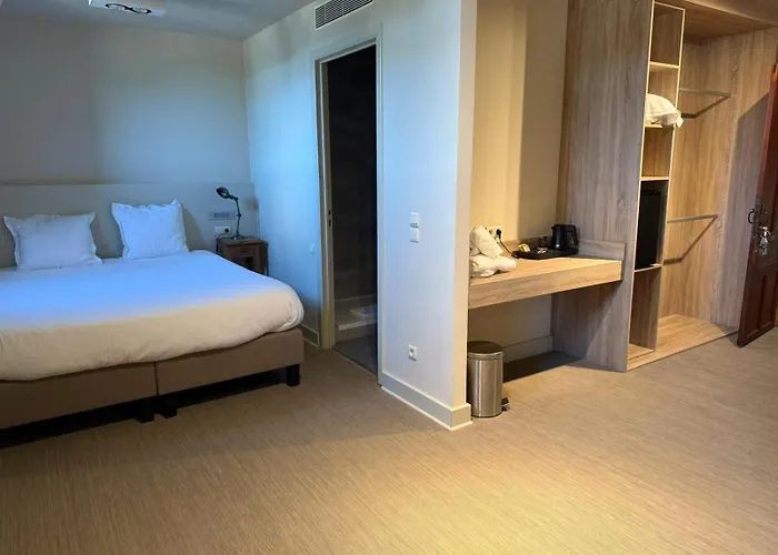 Hotels in Dinant
