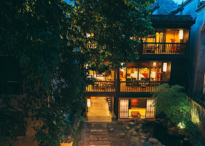 Fenghuang Hotels