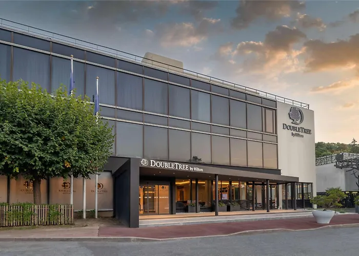 Bougival Hotels