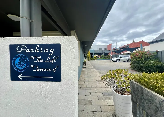 Apollo Bay Hotels