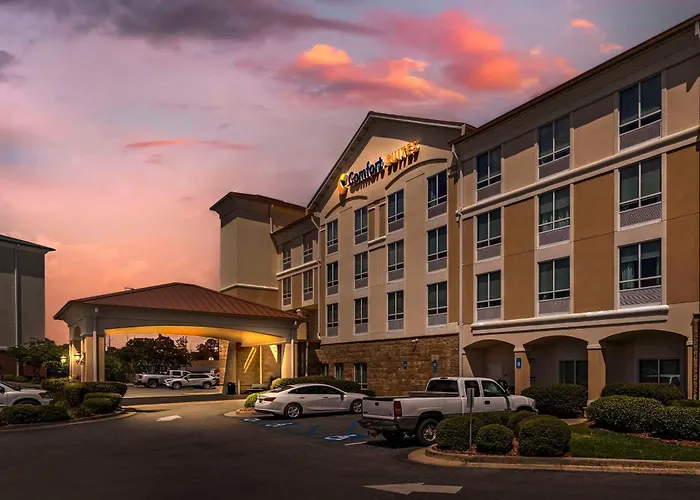 Comfort Suites Valdosta Mall Area